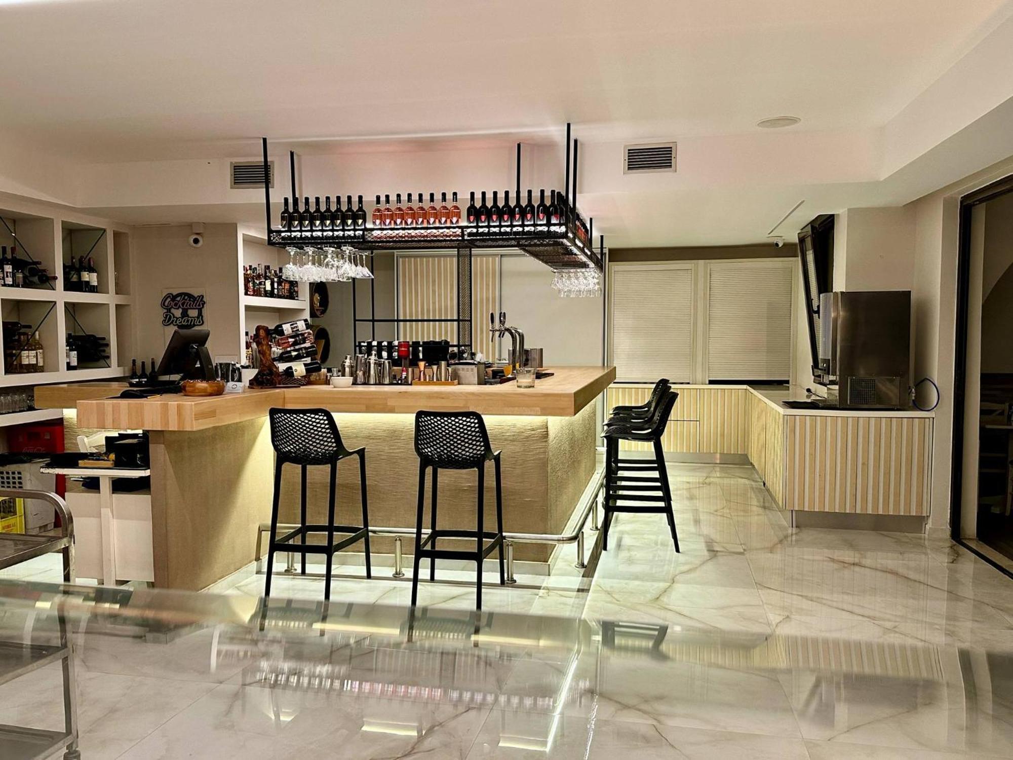 Castro Hotel Amoudara  Luaran gambar